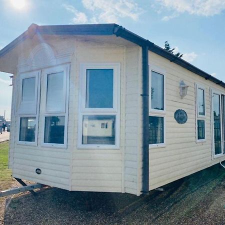 Luxury 2 Bedroom 2 Bathroom Caravan-Small Sofa 1 Pers Saint Osyth Kültér fotó