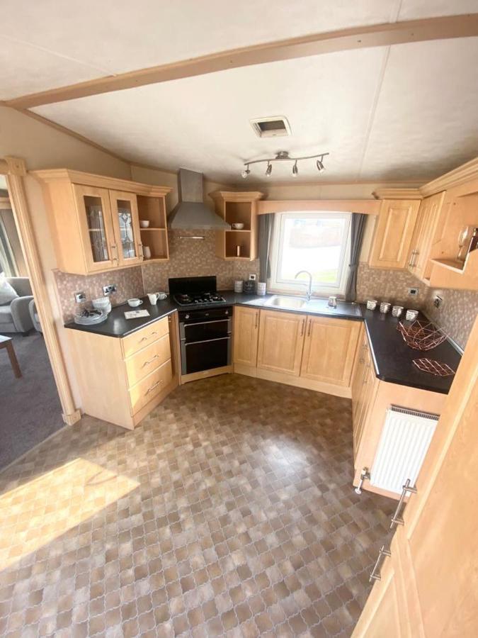 Luxury 2 Bedroom 2 Bathroom Caravan-Small Sofa 1 Pers Saint Osyth Kültér fotó